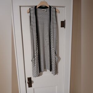 Sleeveless Open Tunic